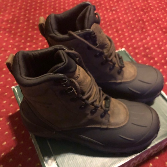 Wolverine Men’s winter boots. Size 9 men’s. Dark brown. - Picture 1 of 7